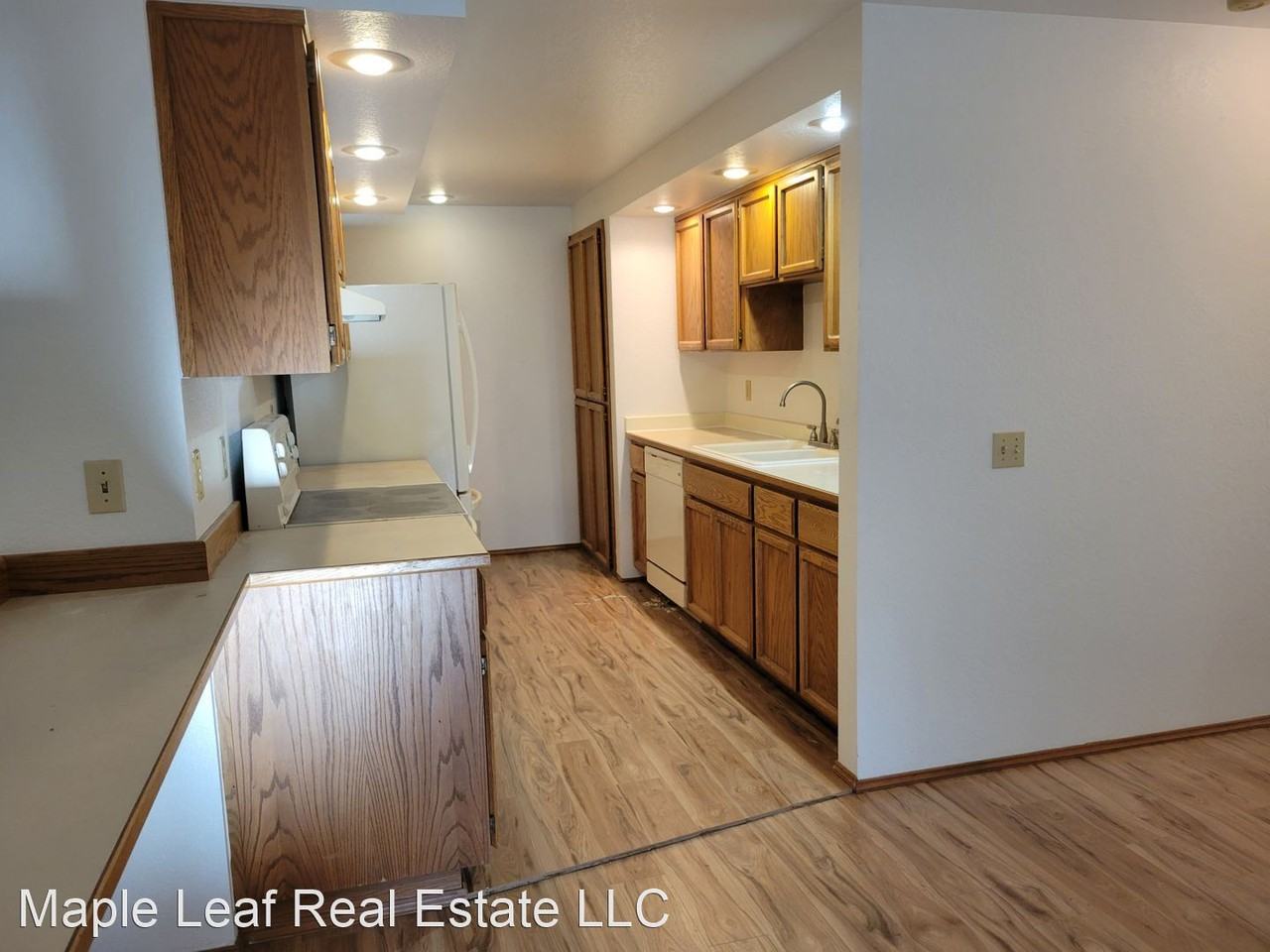 22516 88th Ave W - Photo 3 of 25