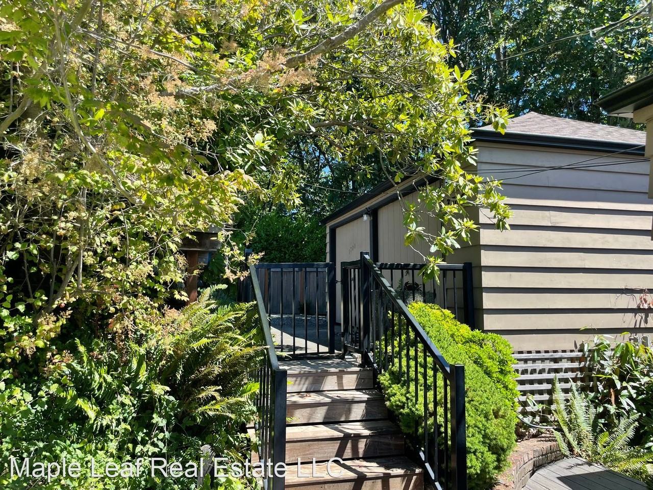 3700 Nw 65th St - Photo 3 of 37