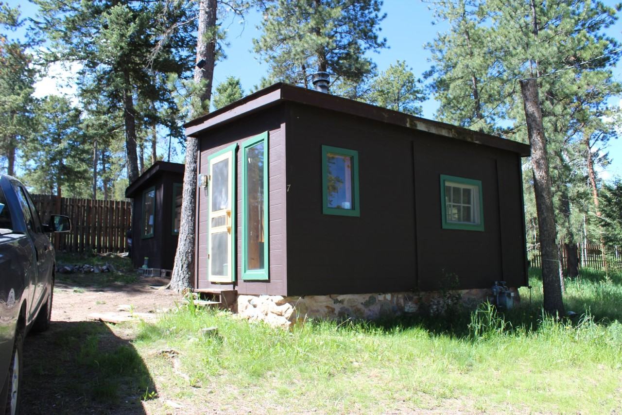 32993 Snowshoe Rd - Photo 2 of 9
