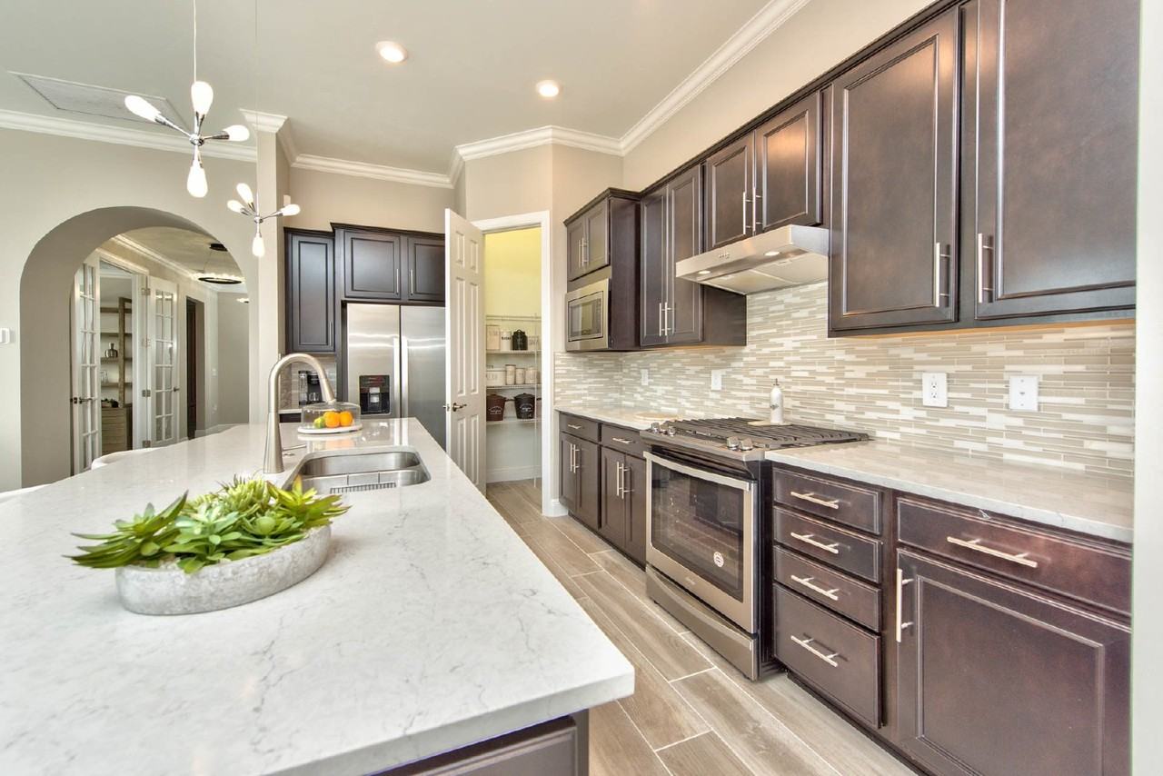 9761 Willet Ct - Photo 2 of 43