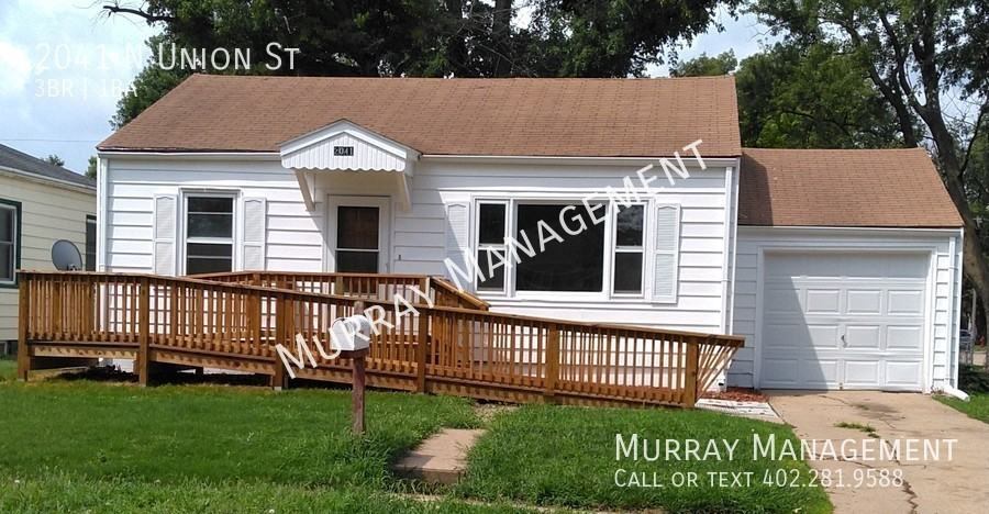 2041 N Union St - Photo 2 of 12