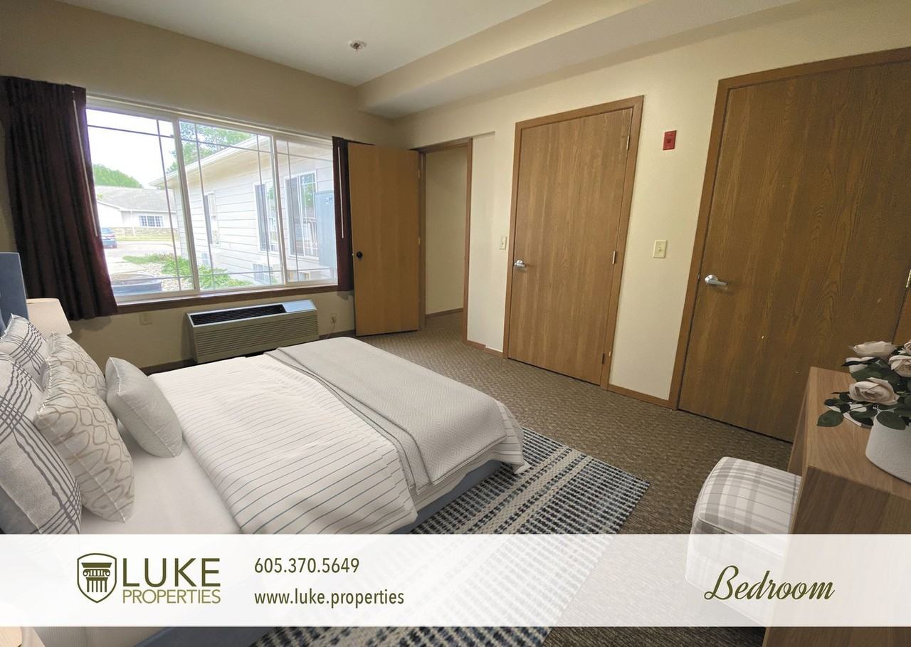 138 N Sycamore Ave #6 - Photo 7 of 28