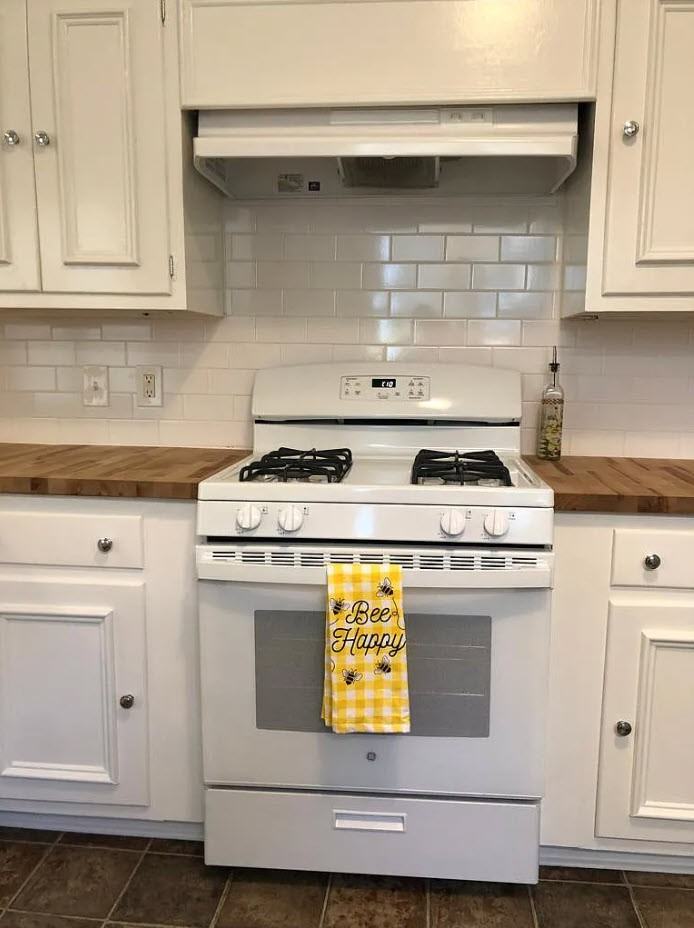 1728 Homestead Ave Ne #NA - Photo 3 of 10