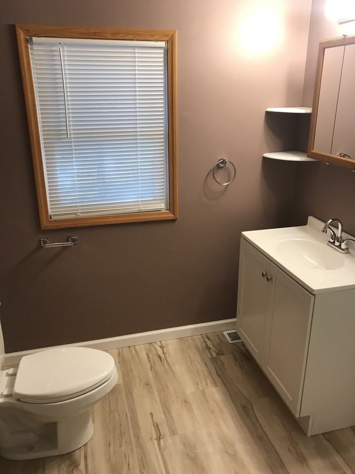 721 N Edwards St #NA - Photo 3 of 8