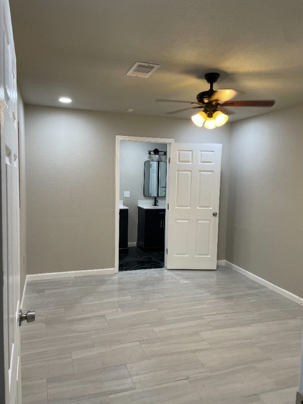 3313 Pine St - Photo 5 of 8