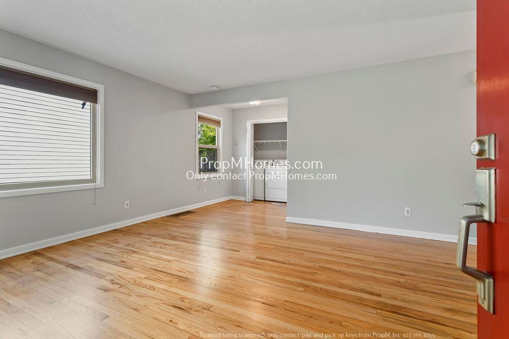 5618 Se Pine St - Photo 3 of 25