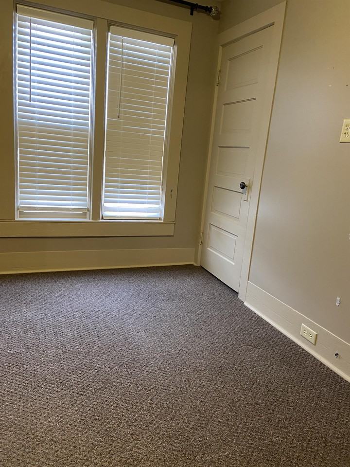 416 Bank St #2 - Photo 6 of 11