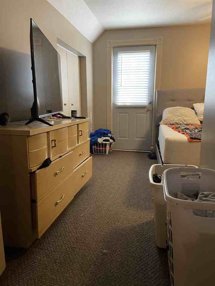 416 Bank St #2 - Photo 7 of 11