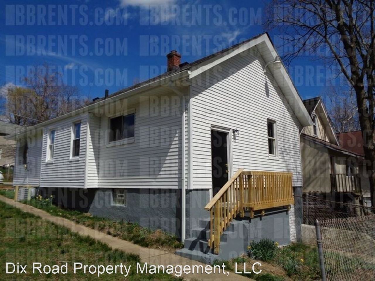 3701 Iona Ave - Photo 2 of 10