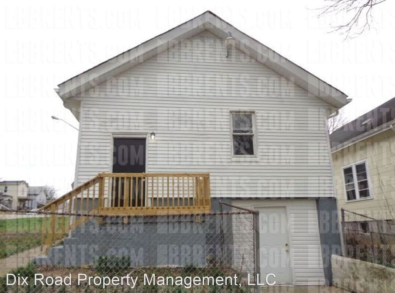 3701 Iona Ave - Photo 3 of 10