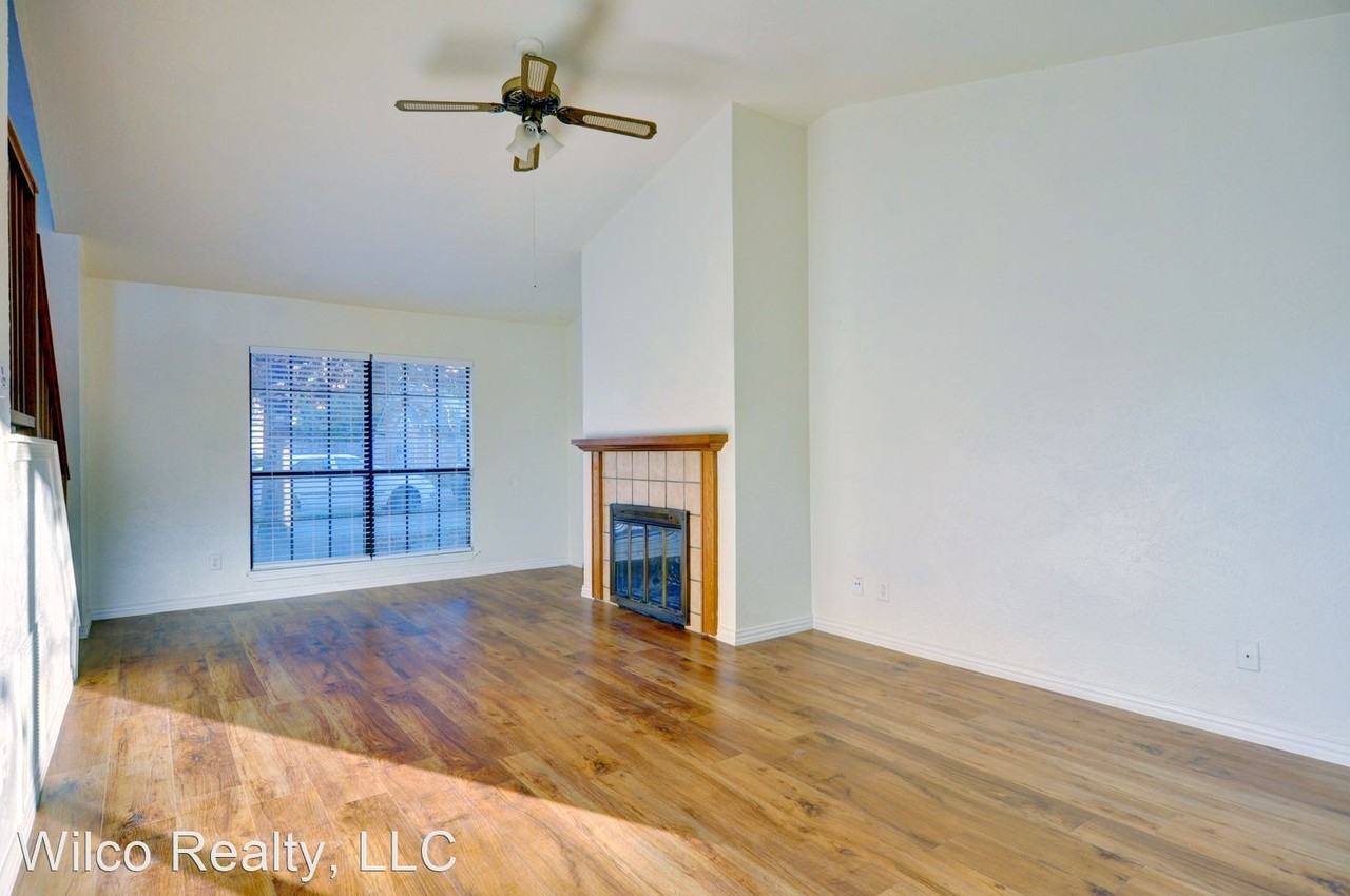 6764 Dandelion Dr - Photo 3 of 31