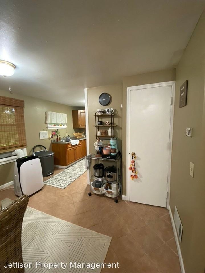 90 South St - Photo 2 of 14