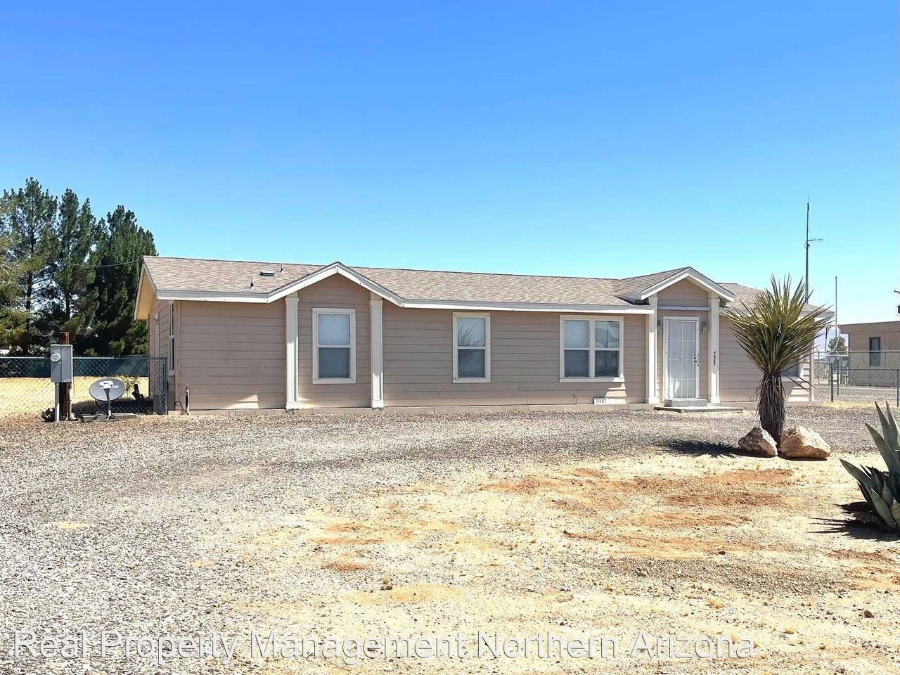 7047 W Chino Dr - Photo 2 of 31