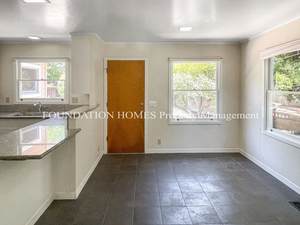 260 Montford Ave - Photo 3 of 14