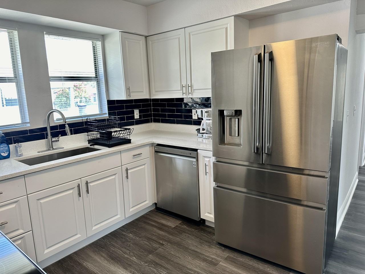 E Osborne Ave - Photo 3 of 15