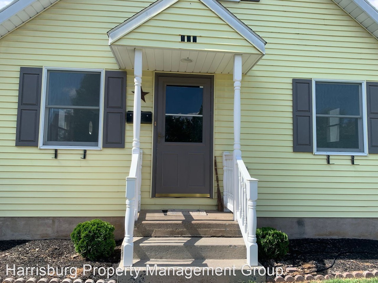 137 W Areba Ave - Photo 2 of 43