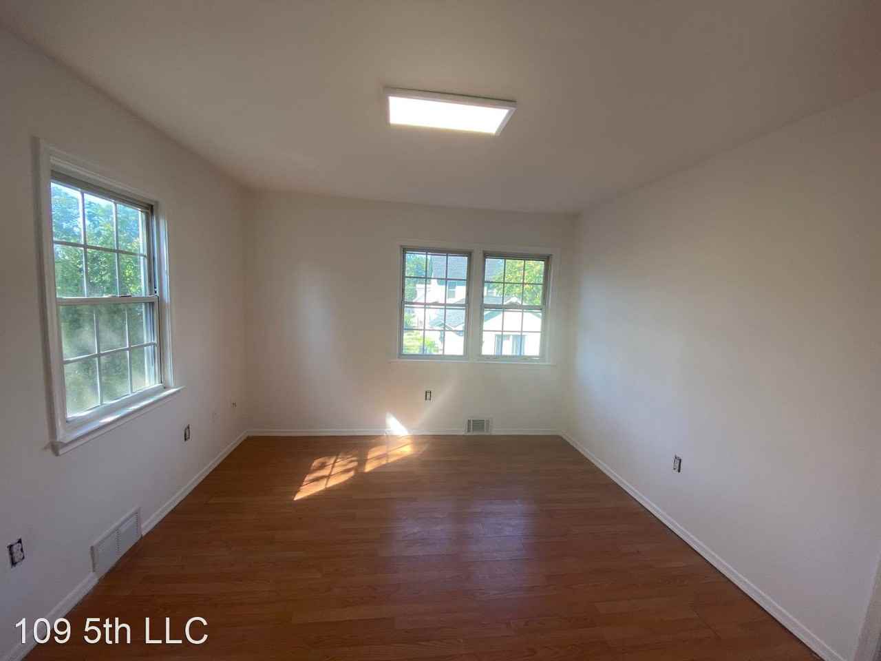 109 N 5th Ave. - Photo 2 of 15