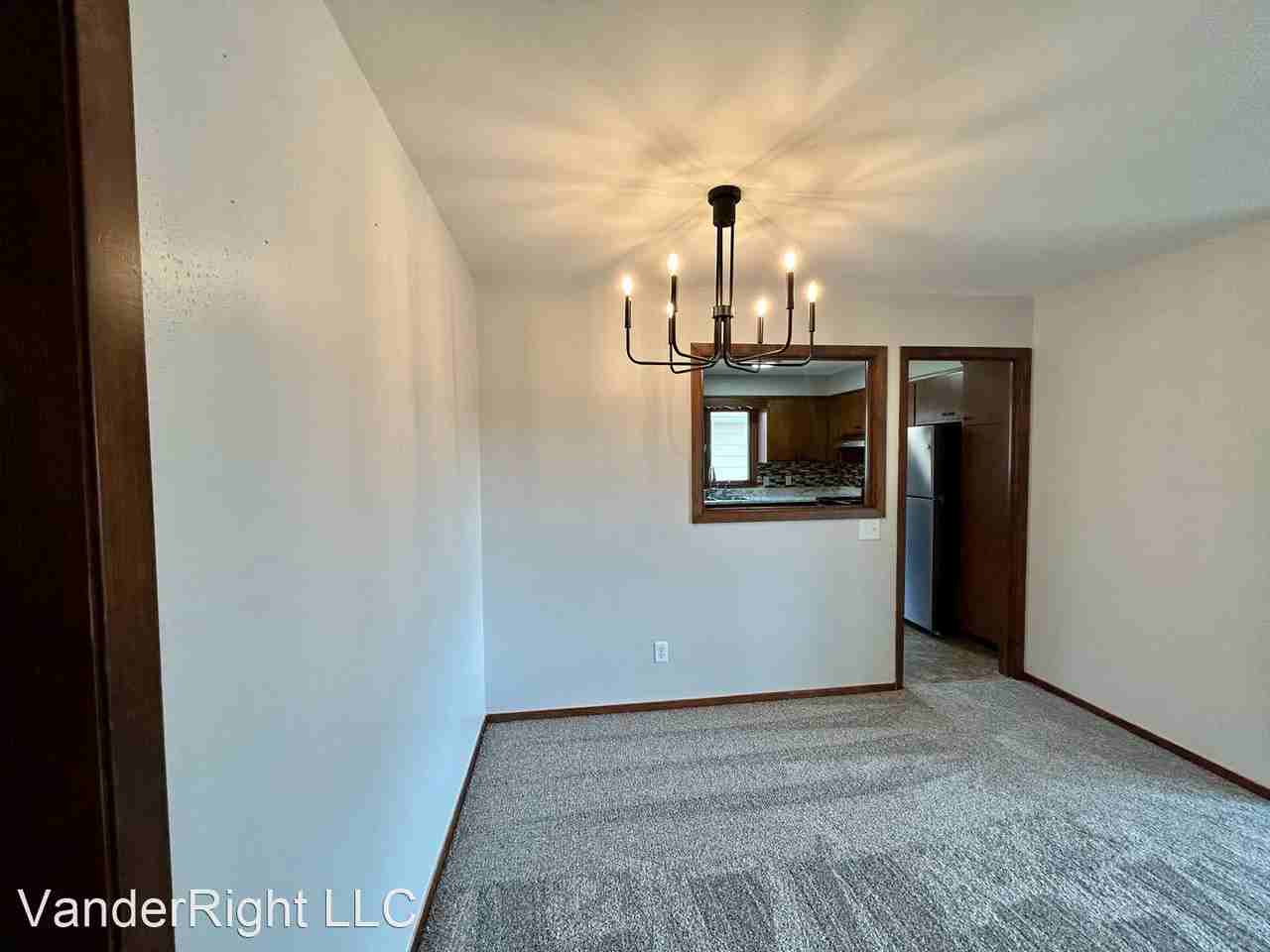 3213 S Holly Ave - Photo 3 of 27