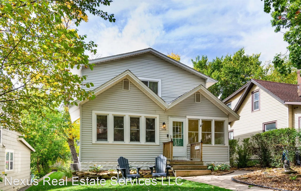 2938 Fillmore St Ne - Photo 2 of 25