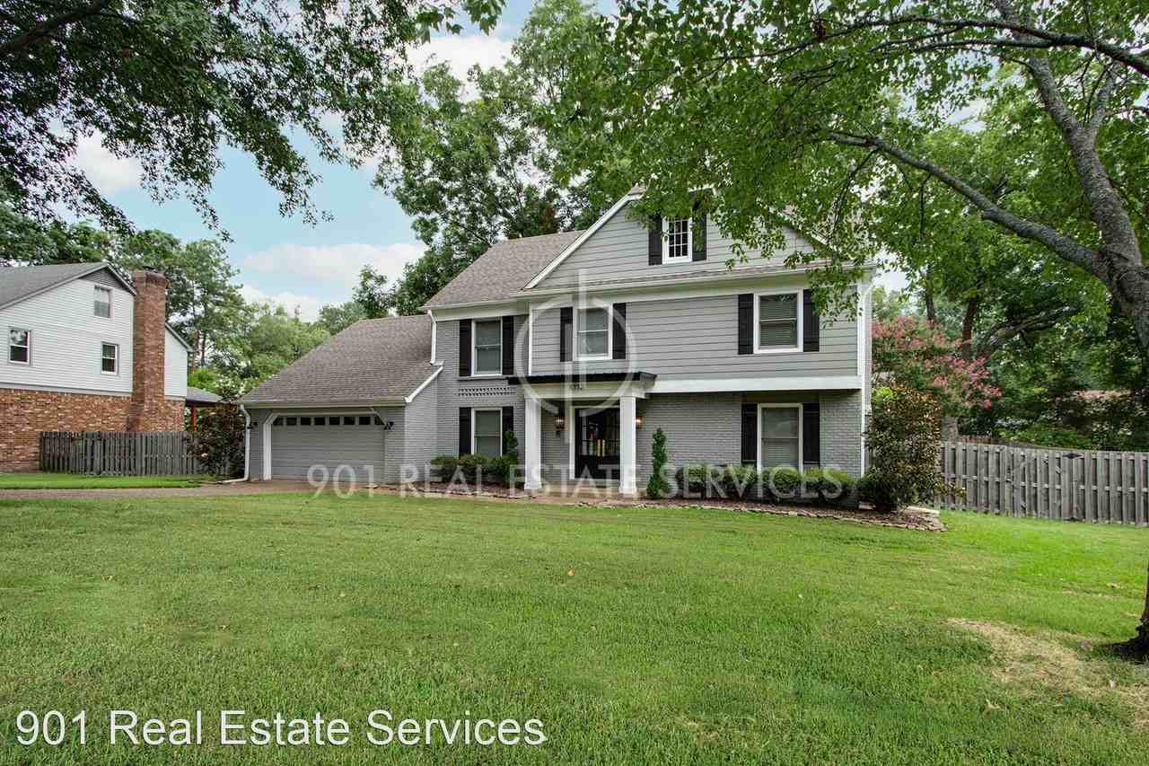 8332 Misty Creek Dr - Photo 3 of 44