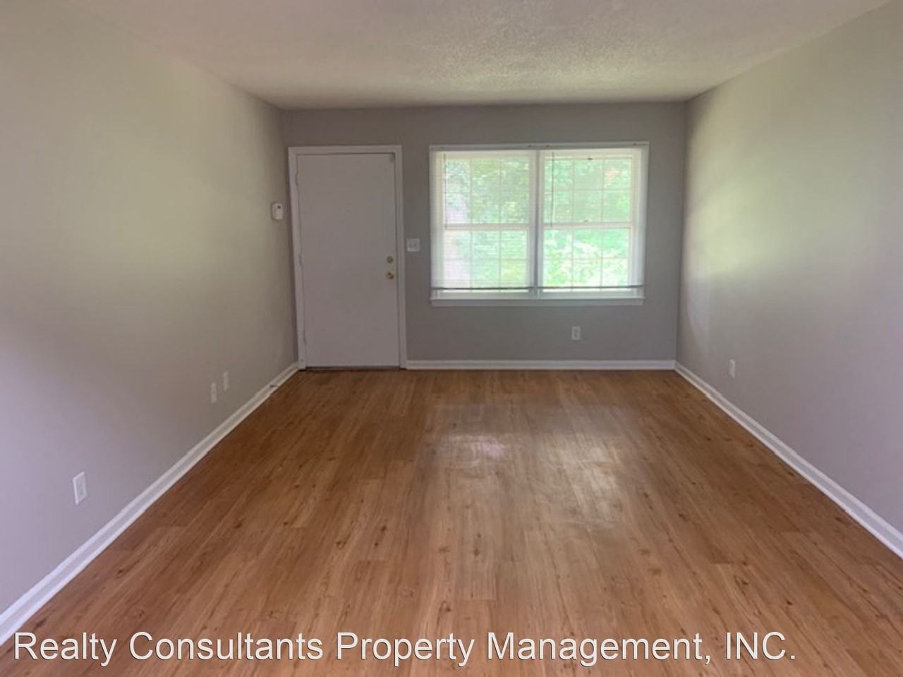 1101 Robin Hood Road - Photo 3 of 9