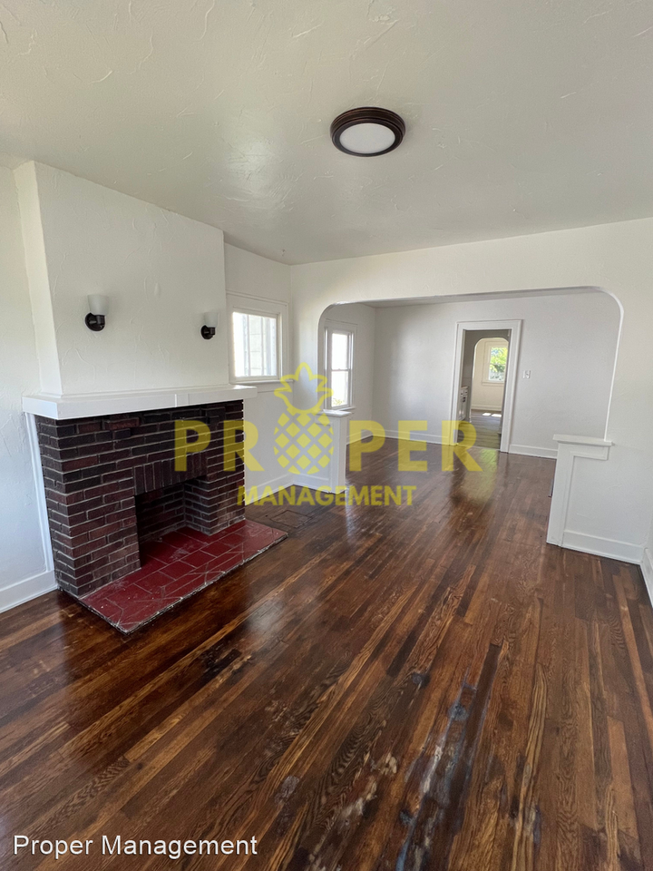 1769 Gummer Ave - Photo 2 of 10