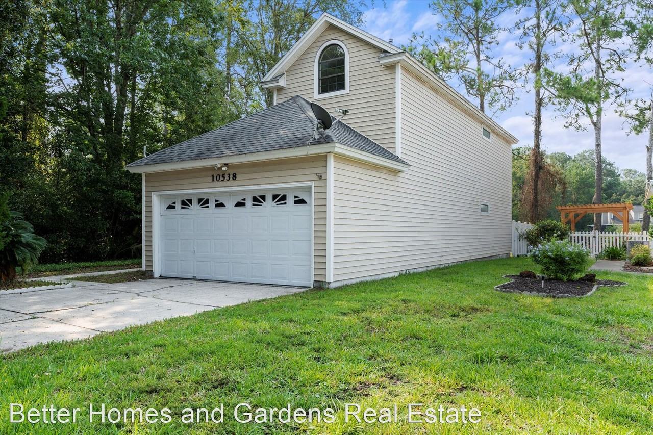 10538 Broomsedge Ct - Photo 3 of 26