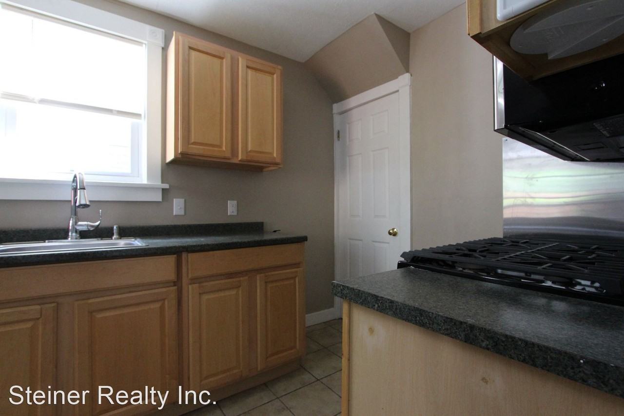 407 Edgewood Ave - Photo 2 of 15