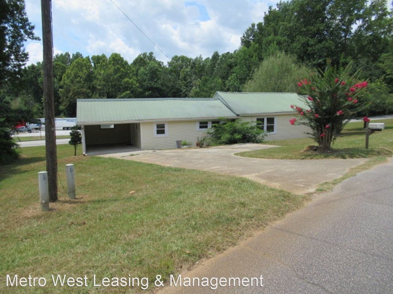 25 Old Newnan Rd - Photo 3 of 25