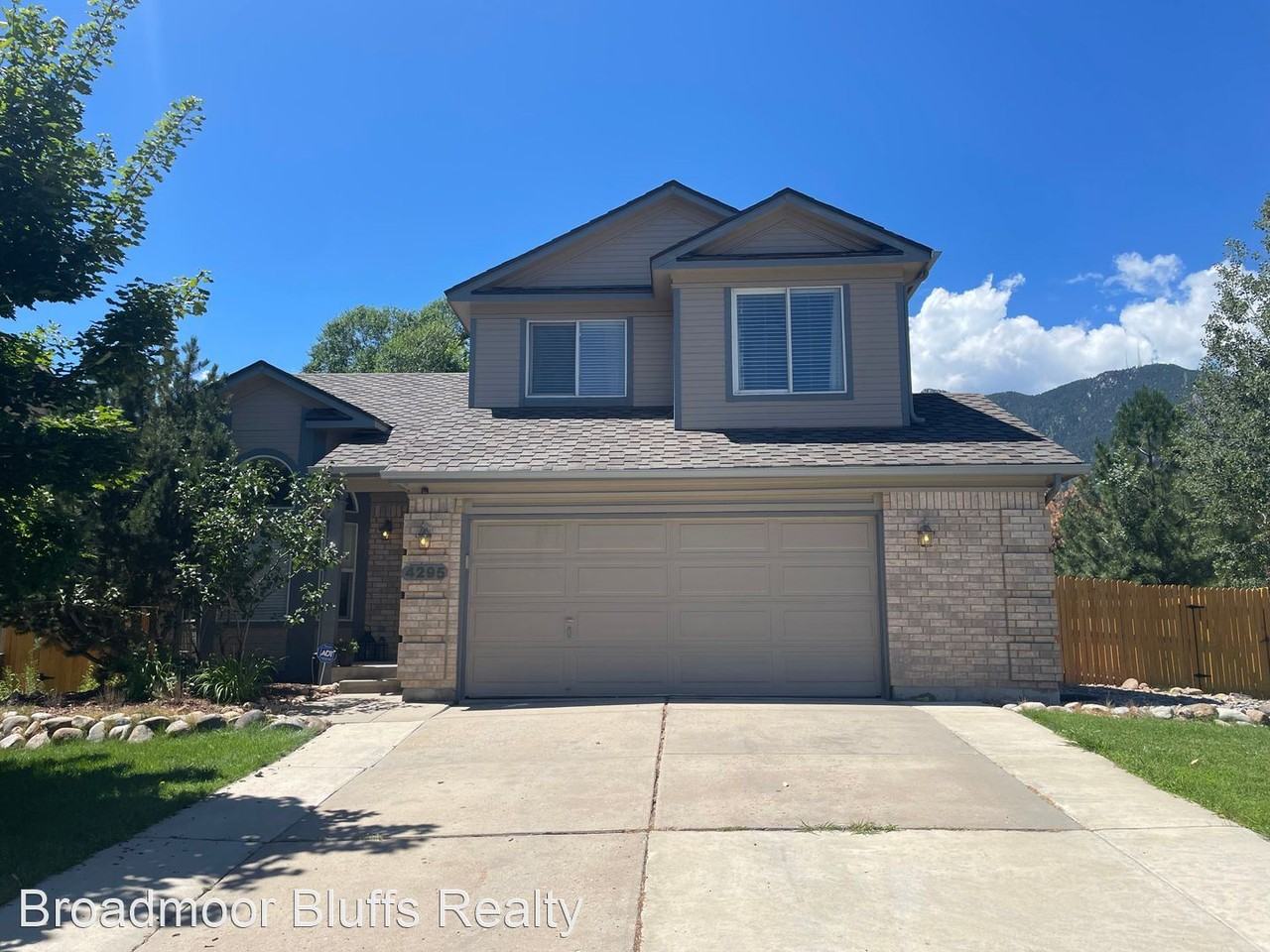 4295 Danceglen Dr - Photo 2 of 30