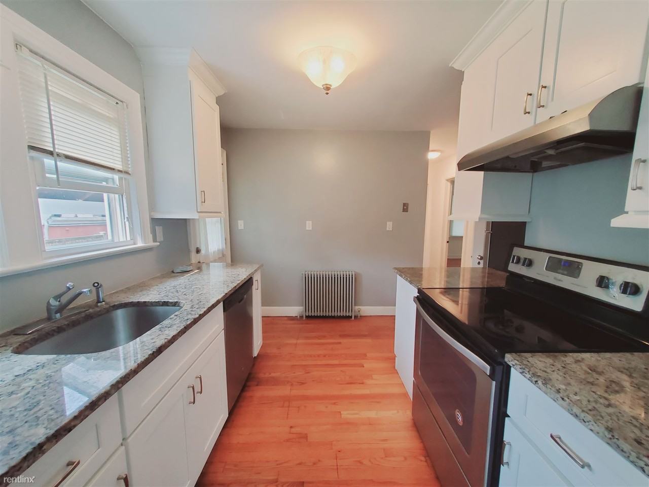 164 Old Kings Hwy S - Photo 2 of 14