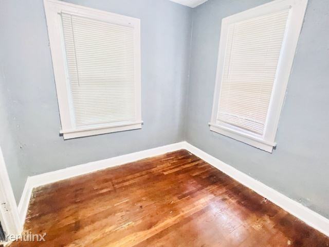 1226 Garfield Ave - Photo 2 of 8