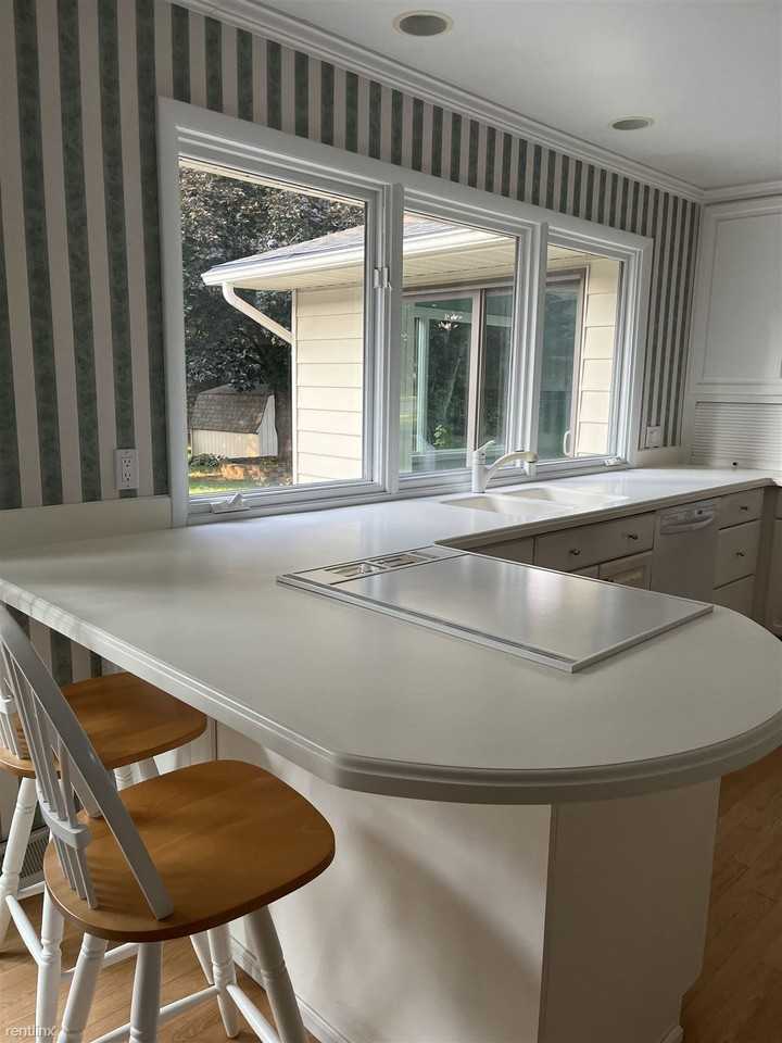 2051 84th St Sw - Photo 3 of 9