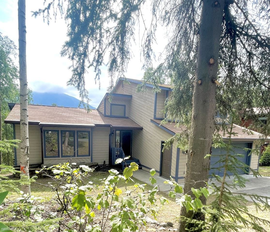 19708 Big Diomede Cir - Photo 2 of 9