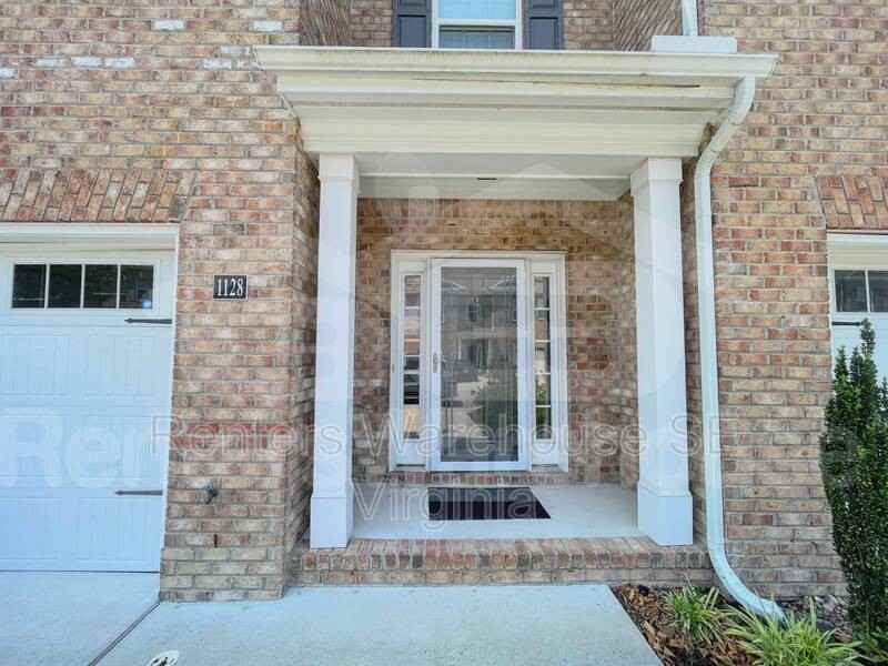 1128 Winsford Ln #45 - Photo 3 of 45