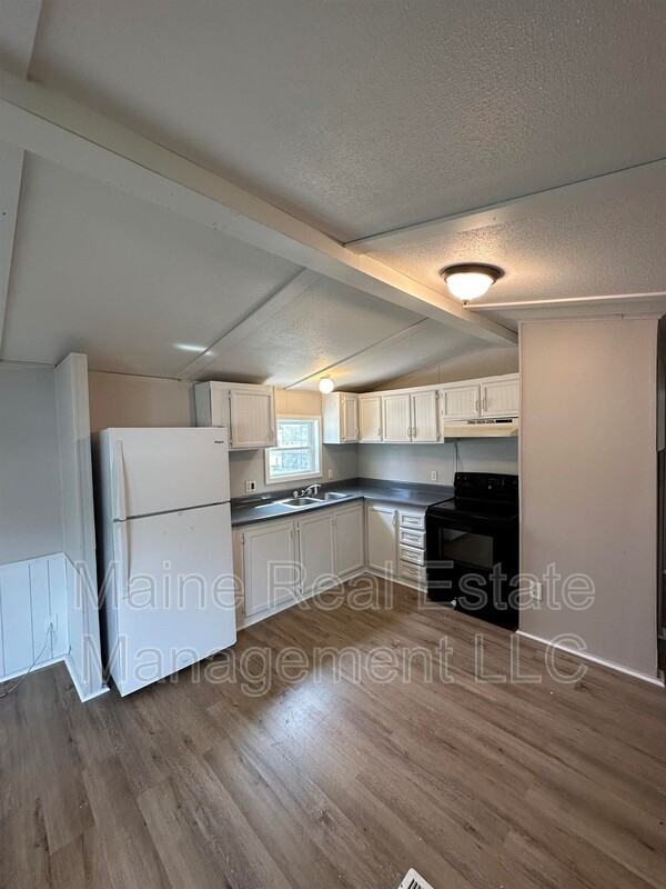 10 Pheasant Hill Trailer Park - Photo 2 of 8