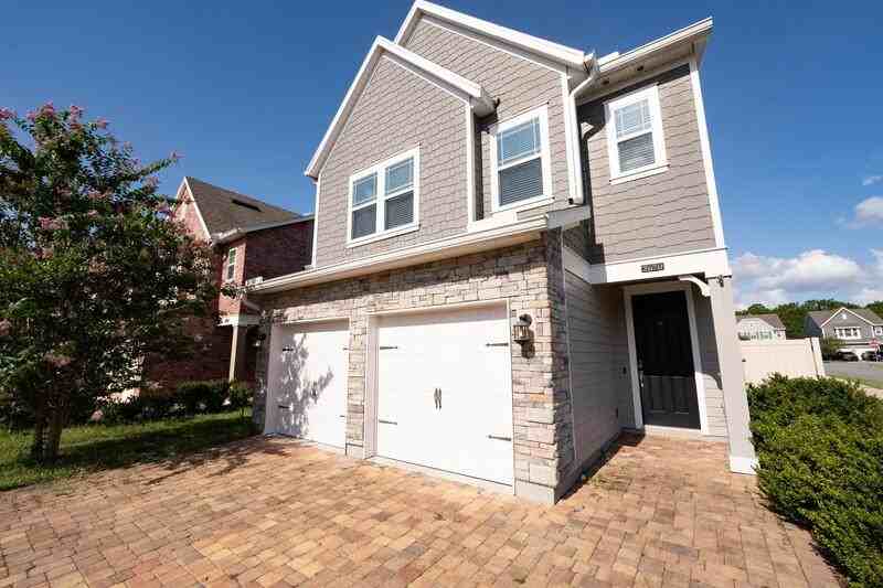 2670 Fawn Pointe Drive - Photo 2 of 21