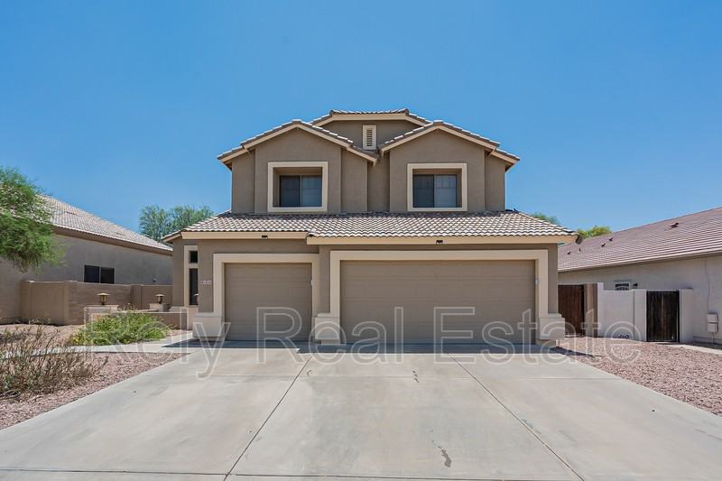 13241 W Jacobson Dr - Photo 2 of 50