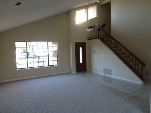 279 Northampton Dr - Photo 2 of 10