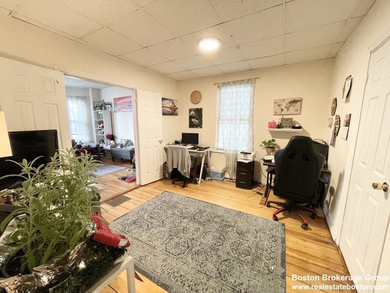 20 Howell St #1 - Photo 4 of 9