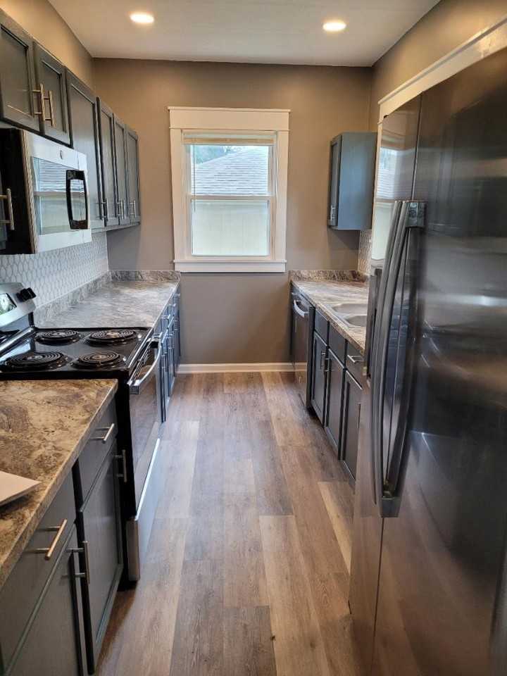 310 Grover St - Photo 2 of 6