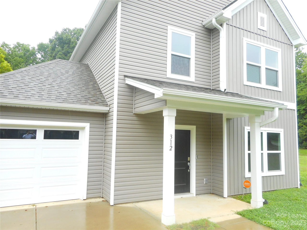 312 W Todd Ln - Photo 2 of 24