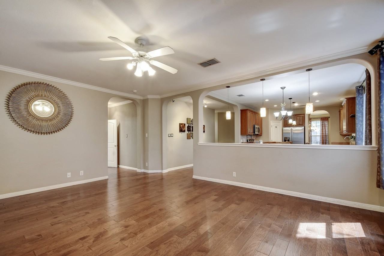 2610 Turquoise Way - Photo 5 of 31