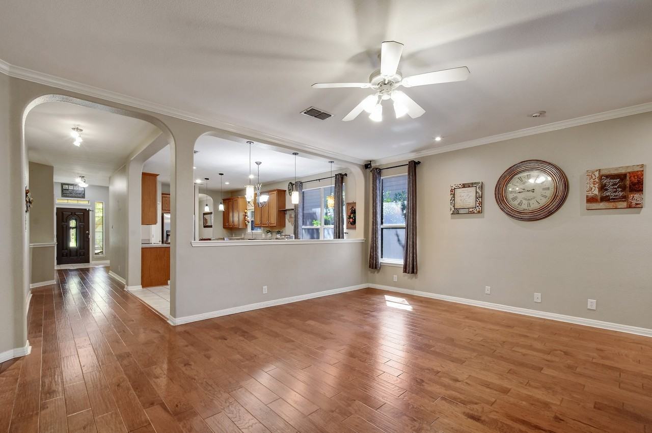 2610 Turquoise Way - Photo 6 of 31