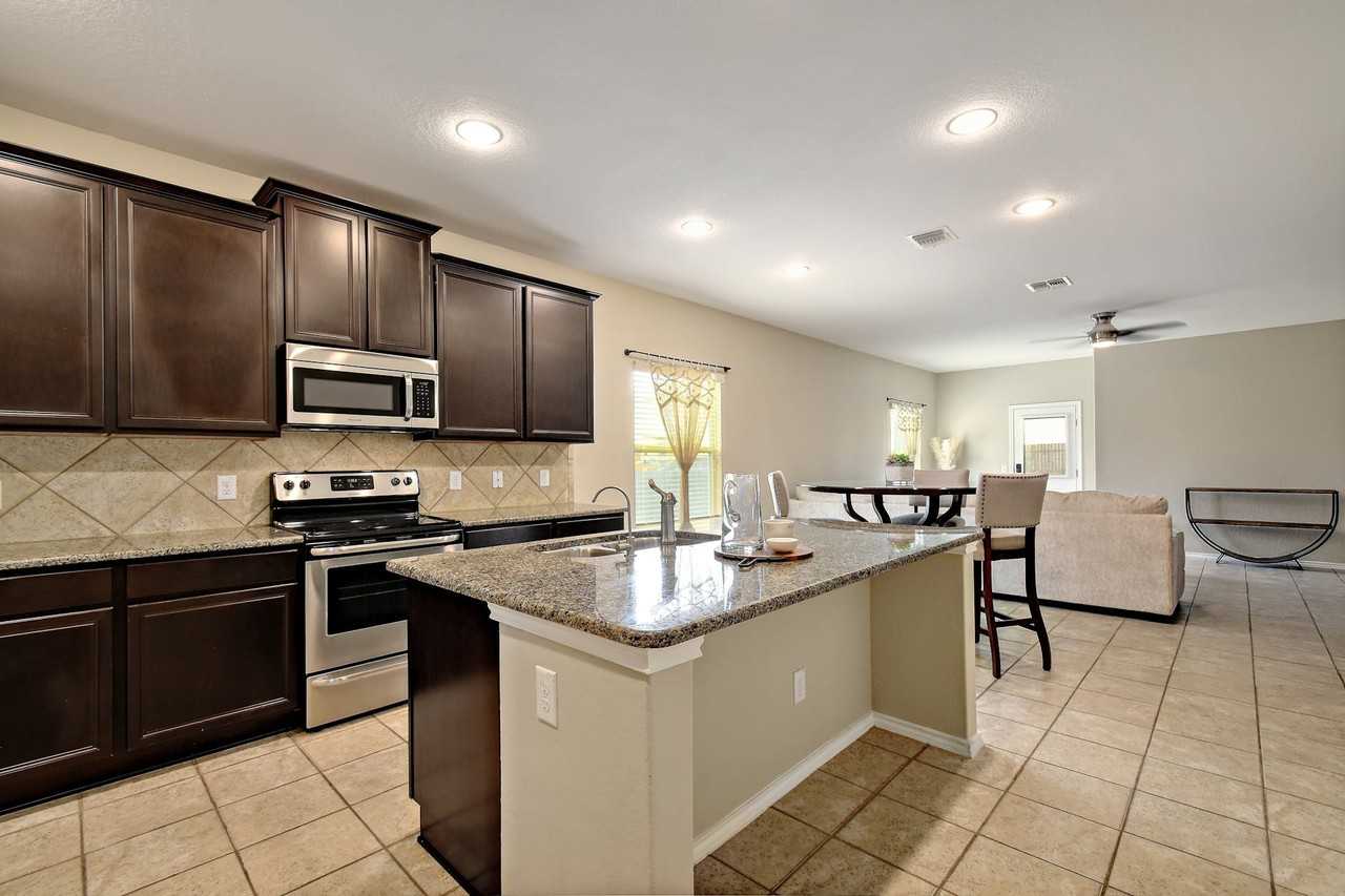 10630 Blue Wolf Pier - Photo 7 of 25