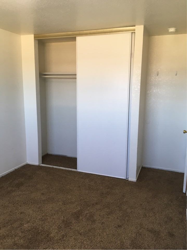 4322 Montgomery Ct #B - Photo 6 of 8