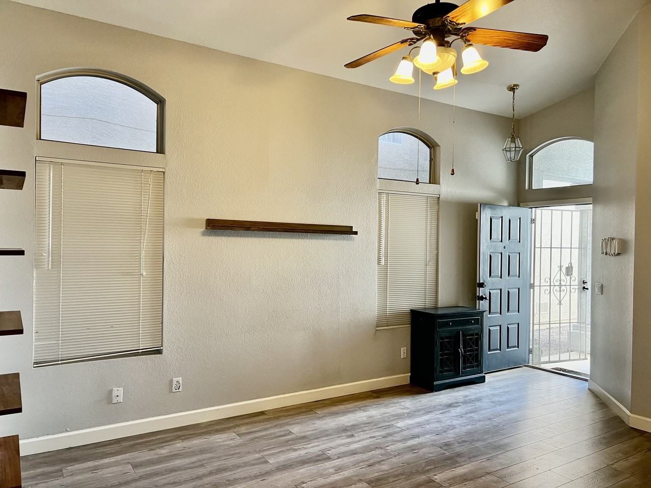 3438 E Rockwood Dr - Photo 6 of 14