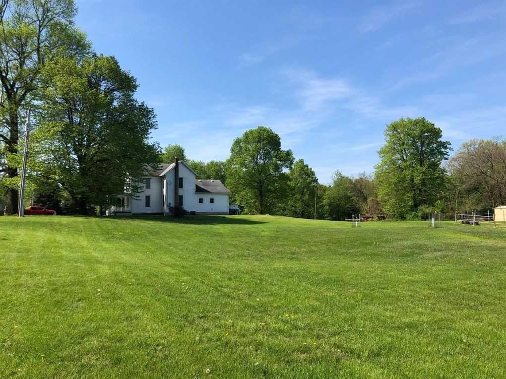 1106 N Wozniak Rd - Photo 3 of 14