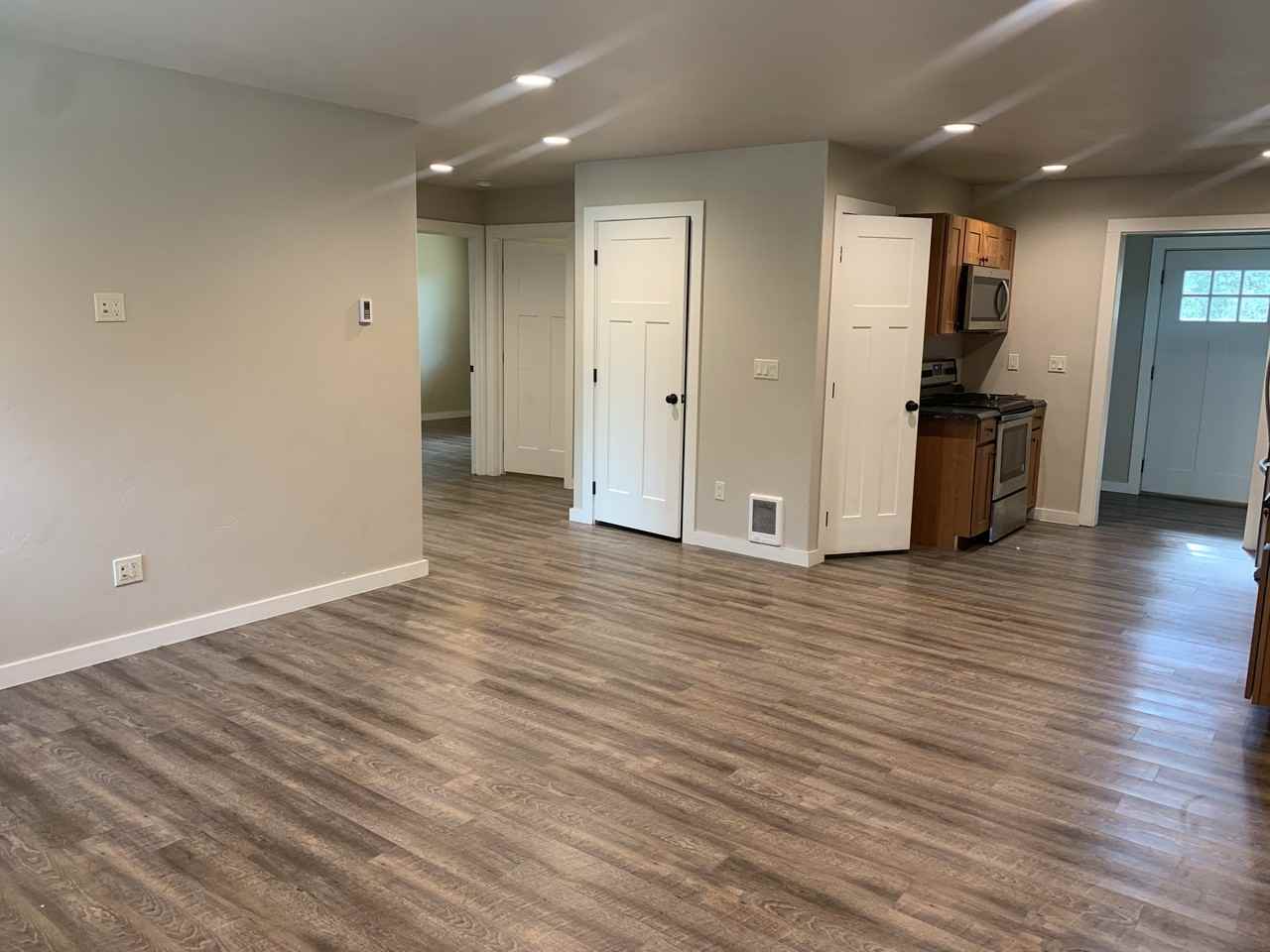 119 E Cottonwood Dr #1 - Photo 2 of 13