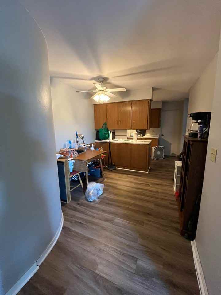 2805 Thomas Dr - Photo 3 of 7